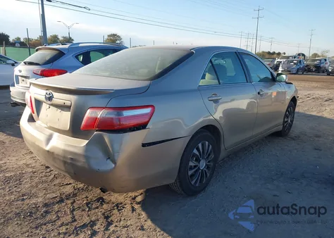 2009 Toyota Camry Le z USA, uszkodzony, nr VIN 4T1BE46KX9U319823